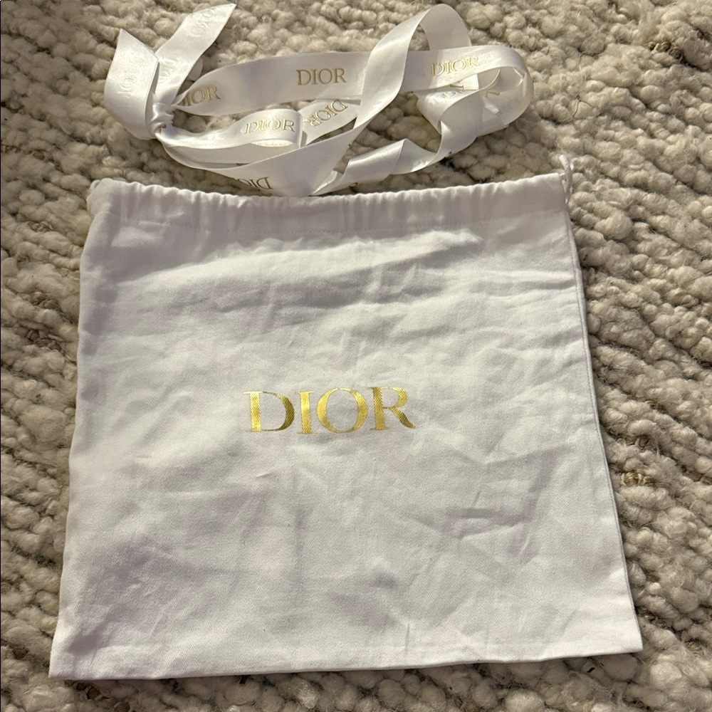 ♥️ NEW Dior Dustbag with ribbon